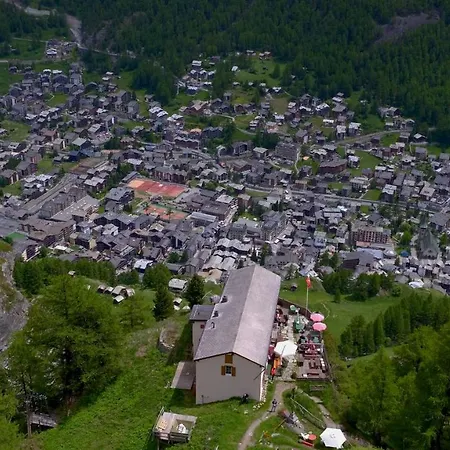 Edelweiss Mountain - 1 Hour Hike Up From Station - On Hiking Trail - No Transport Chata *